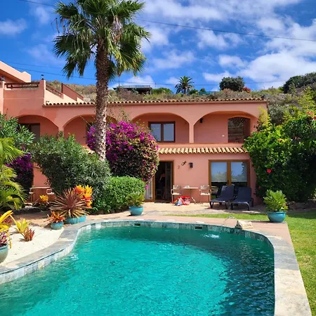 Διαμέρισμα Great Views & Heated Pool - El Perenquen 2 *